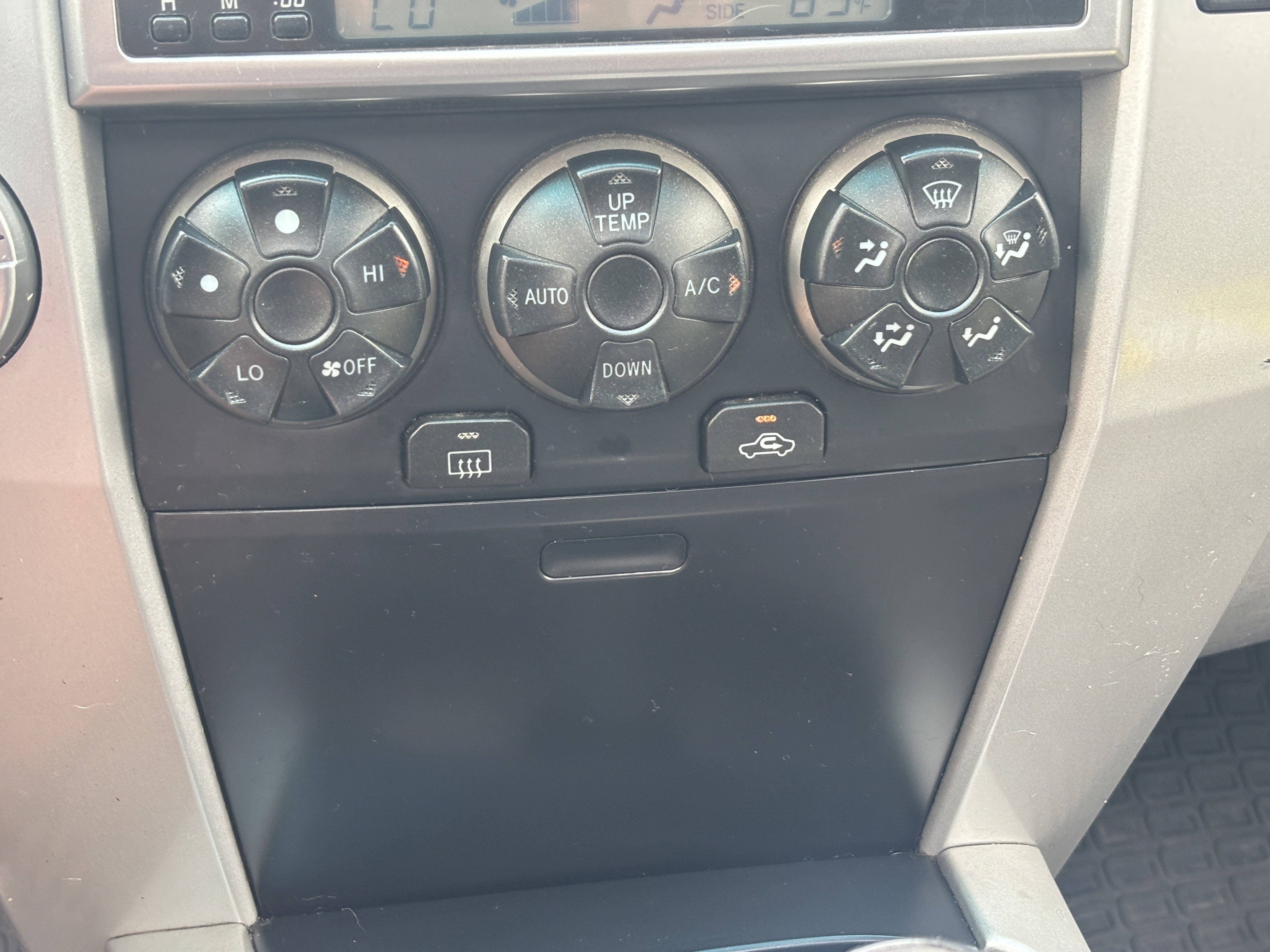 Used 2004 Toyota 4Runner Sport image 23
