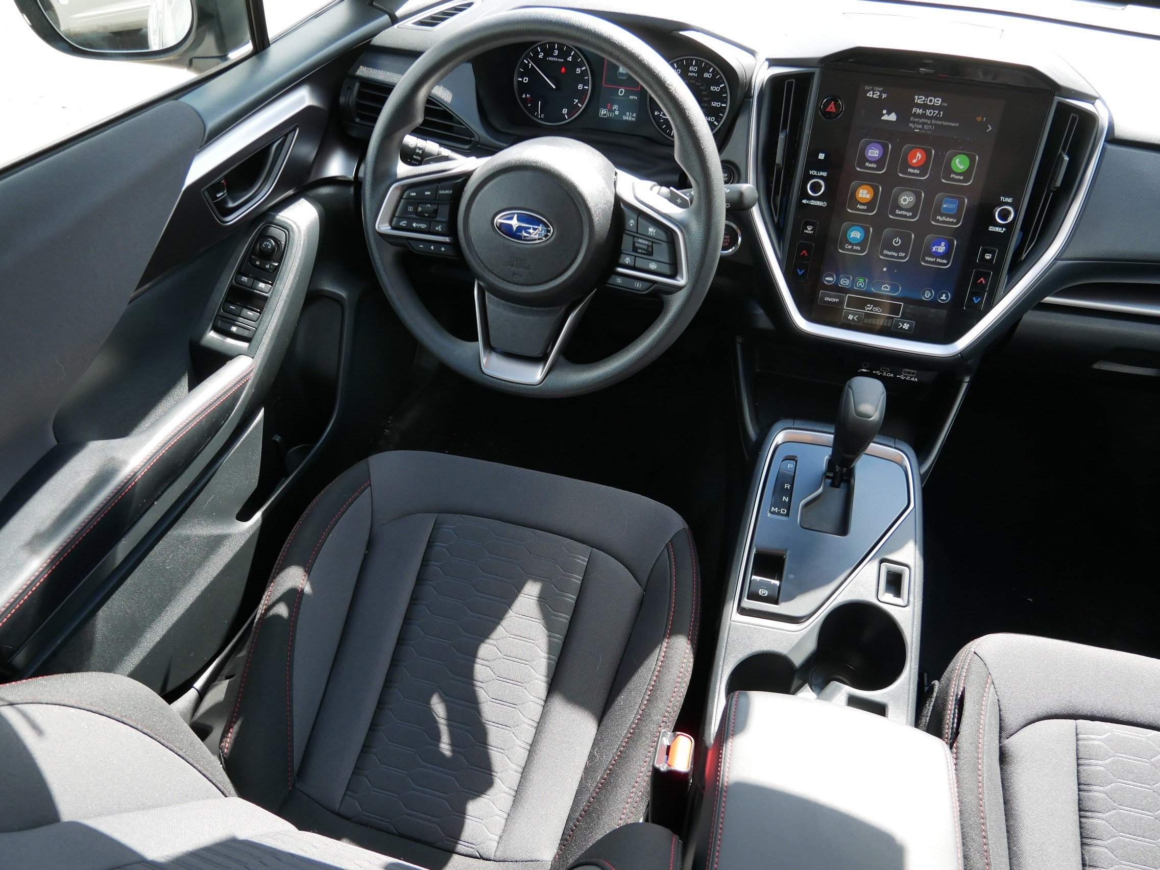 Used 2025 Subaru Impreza 2.0i Sport image 9