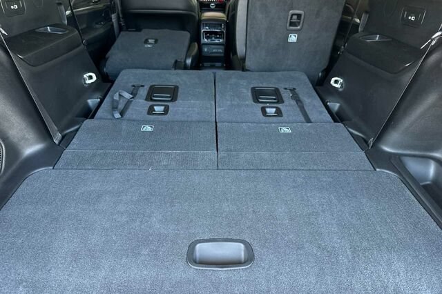 New 2026 Jeep Grand Cherokee L Limited AWD/4WD image 13