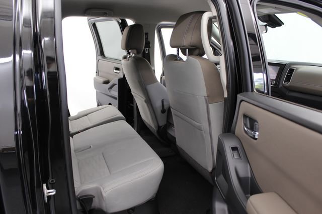 Used 2022 Nissan Frontier SV w/ Technology Package AWD/4WD image 28