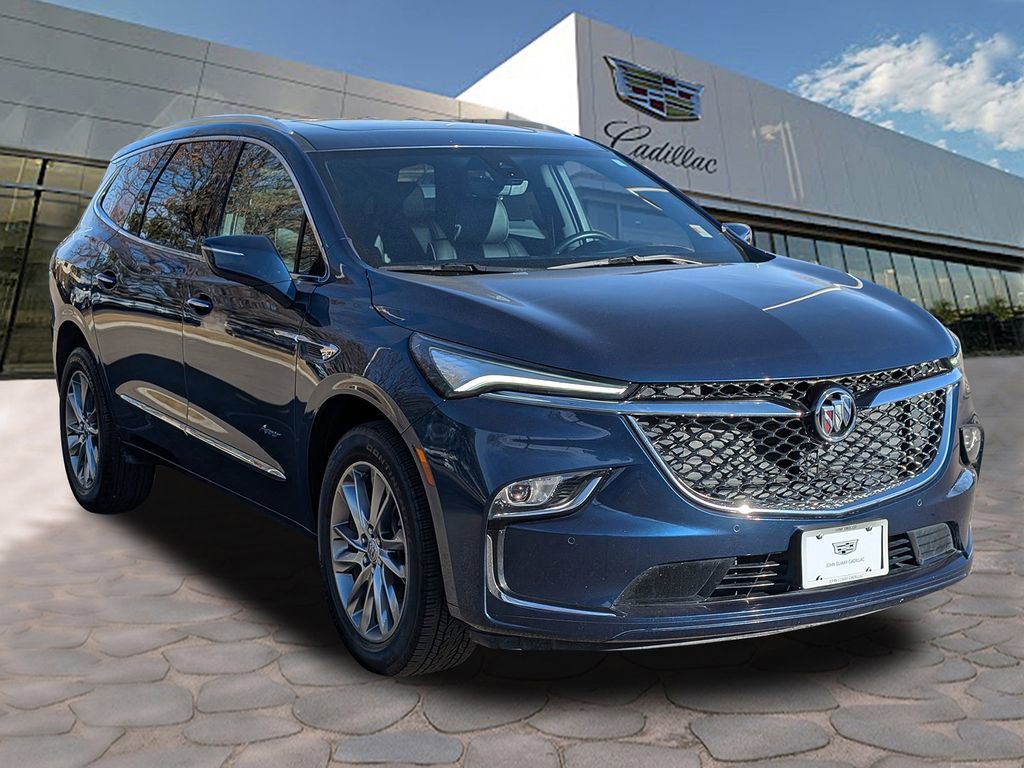 Used 2024 Buick Enclave Avenir image 8