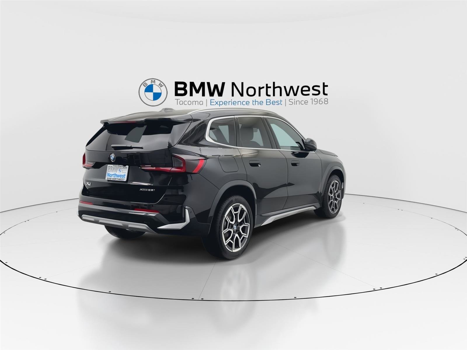 New 2026 BMW X1 xDrive28i w/ Convenience Package AWD/4WD image 3