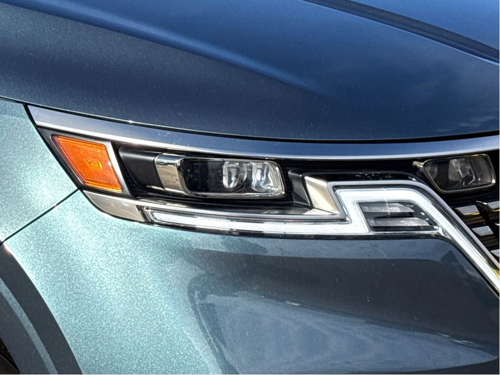 Used 2024 Kia Carnival SX Prestige image 5