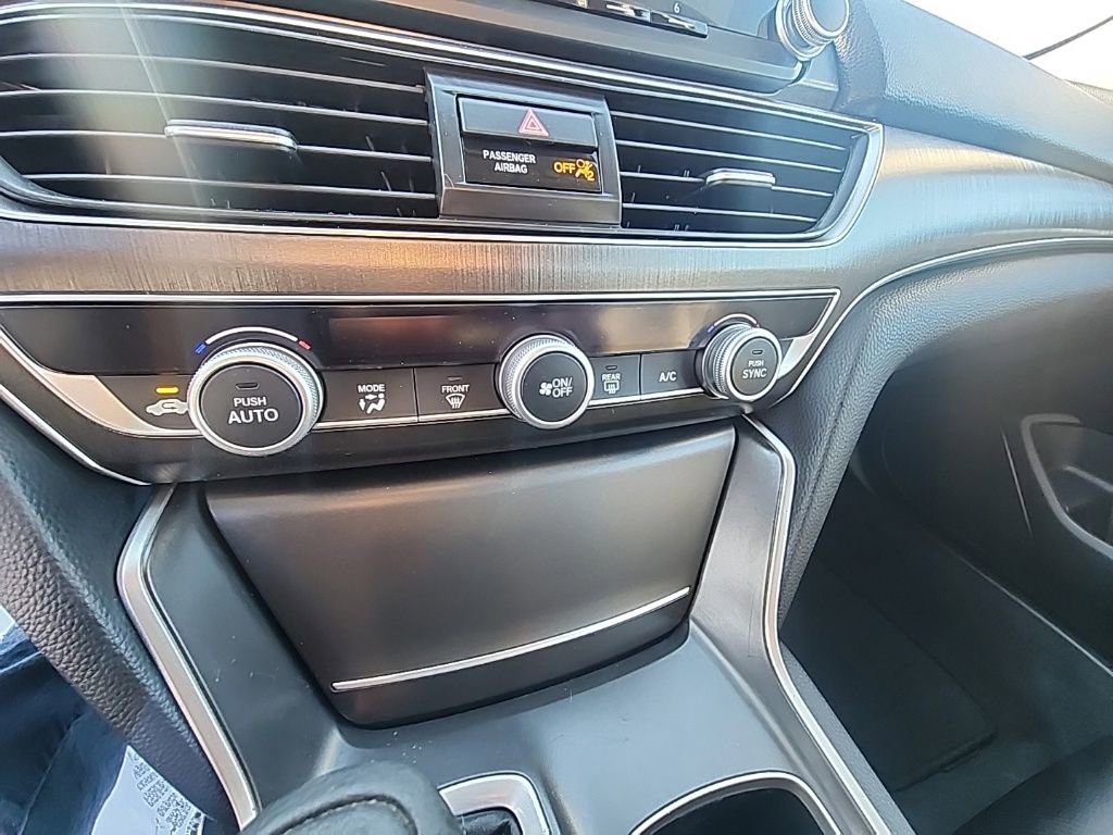 Used 2018 Honda Accord LX image 17
