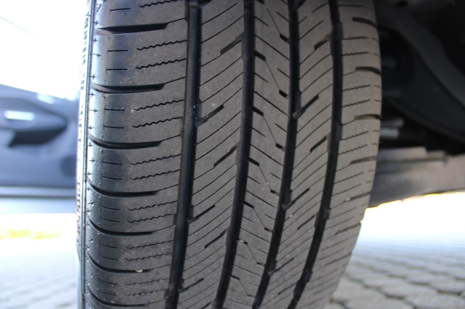 Used 2017 Ford Escape Titanium image 13