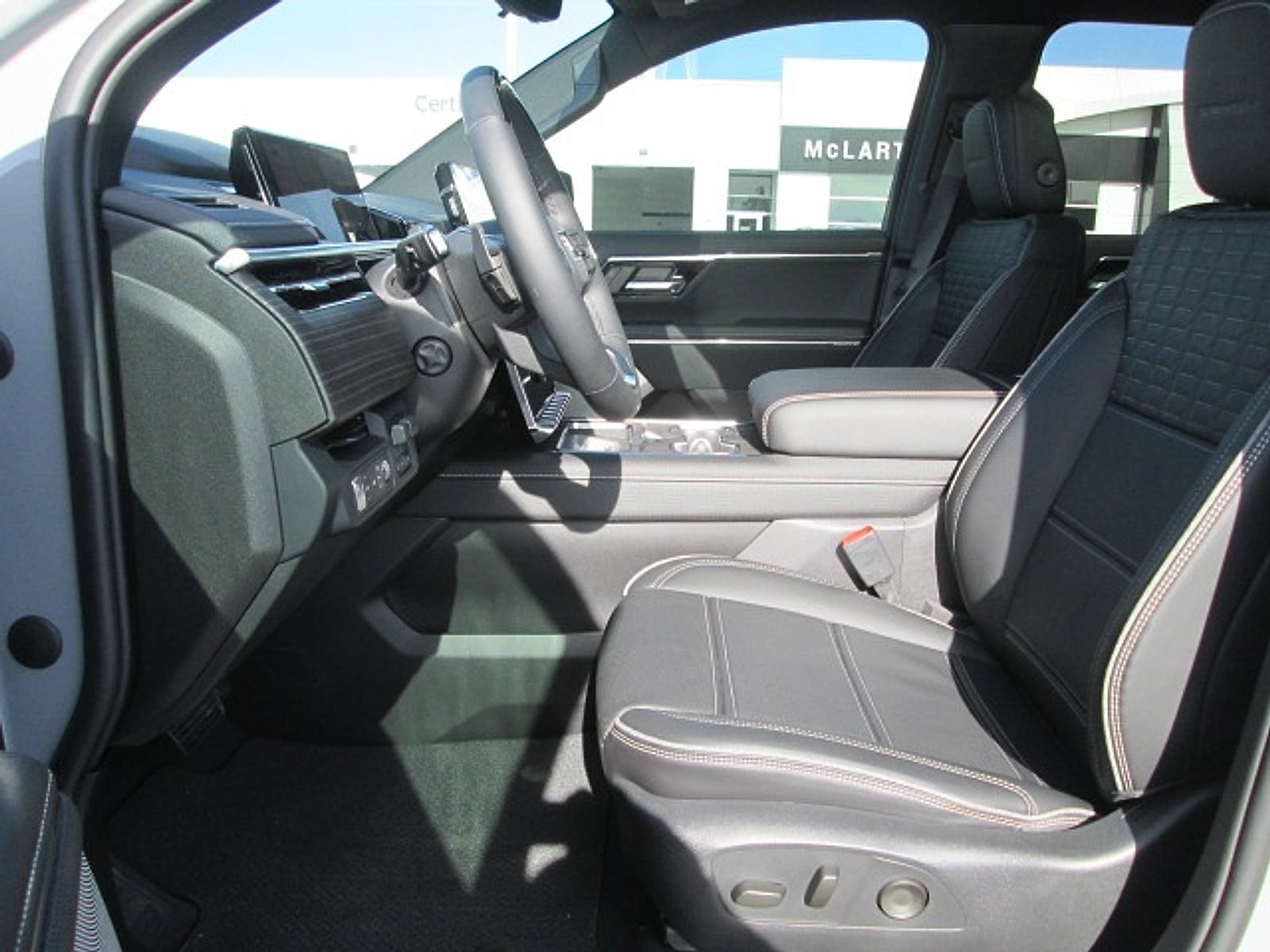New 2024 GMC Sierra EV Denali AWD/4WD image 11