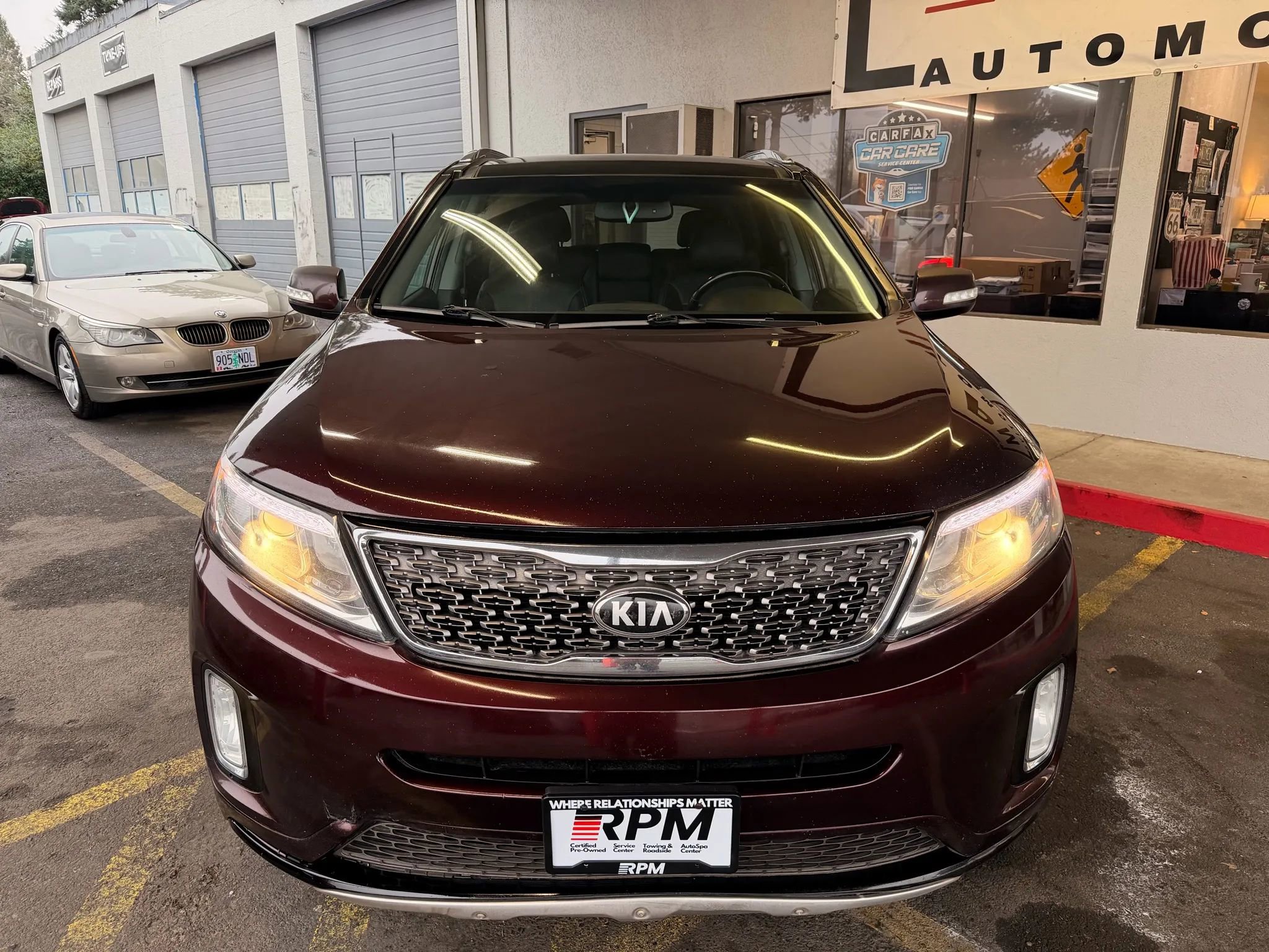 Used 2014 Kia Sorento SX w/ 3rd Row Package image 2