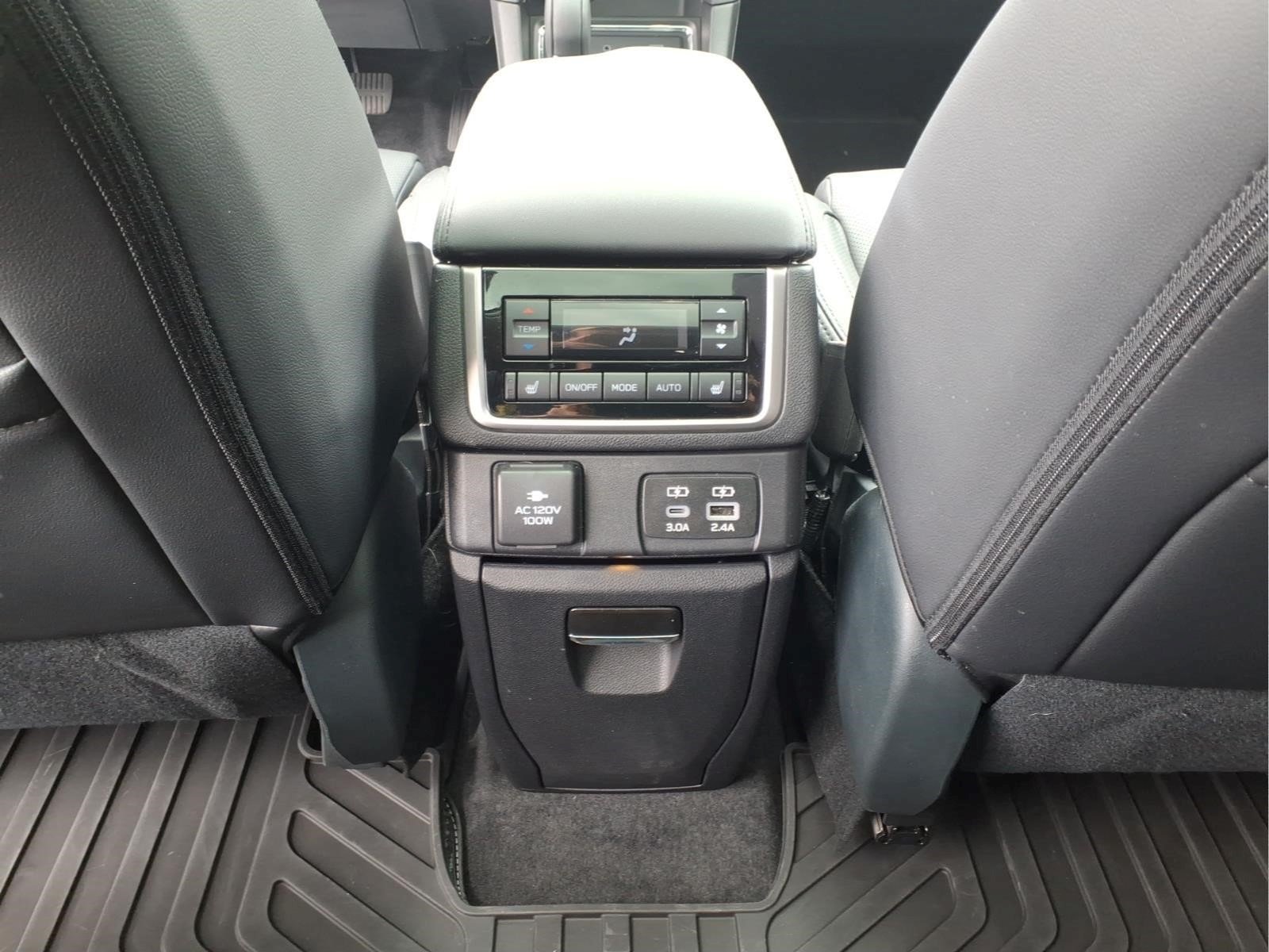Certified 2025 Subaru Ascent Bronze Edition AWD/4WD image 9