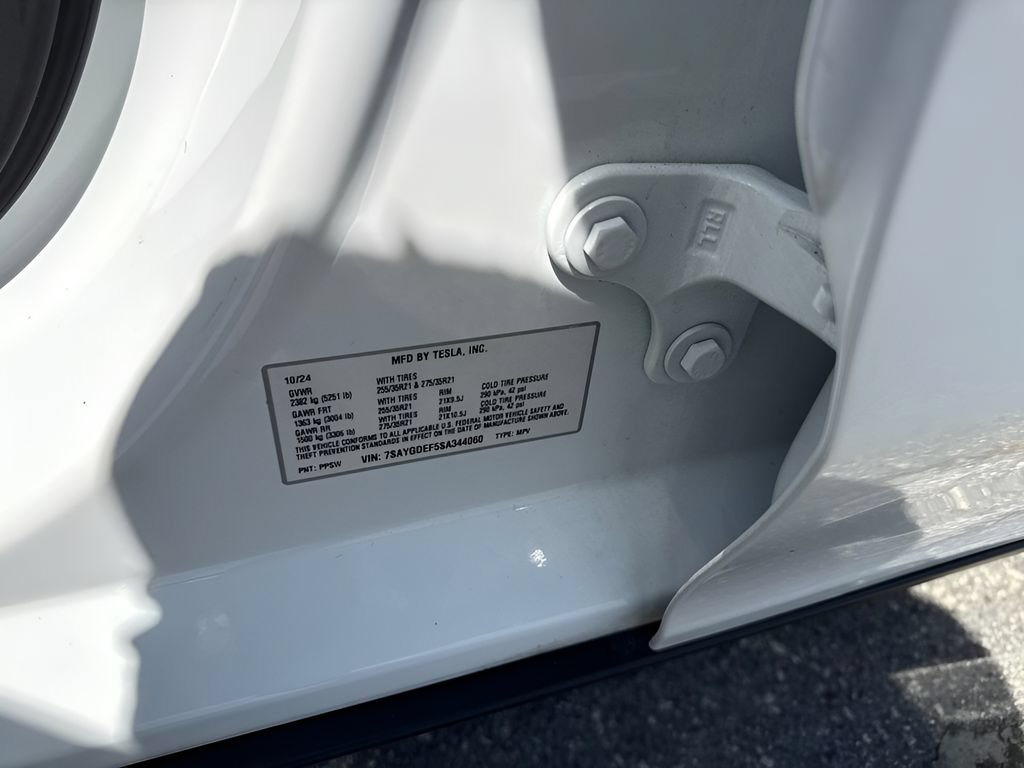 Used 2025 Tesla Model Y Performance AWD/4WD image 28