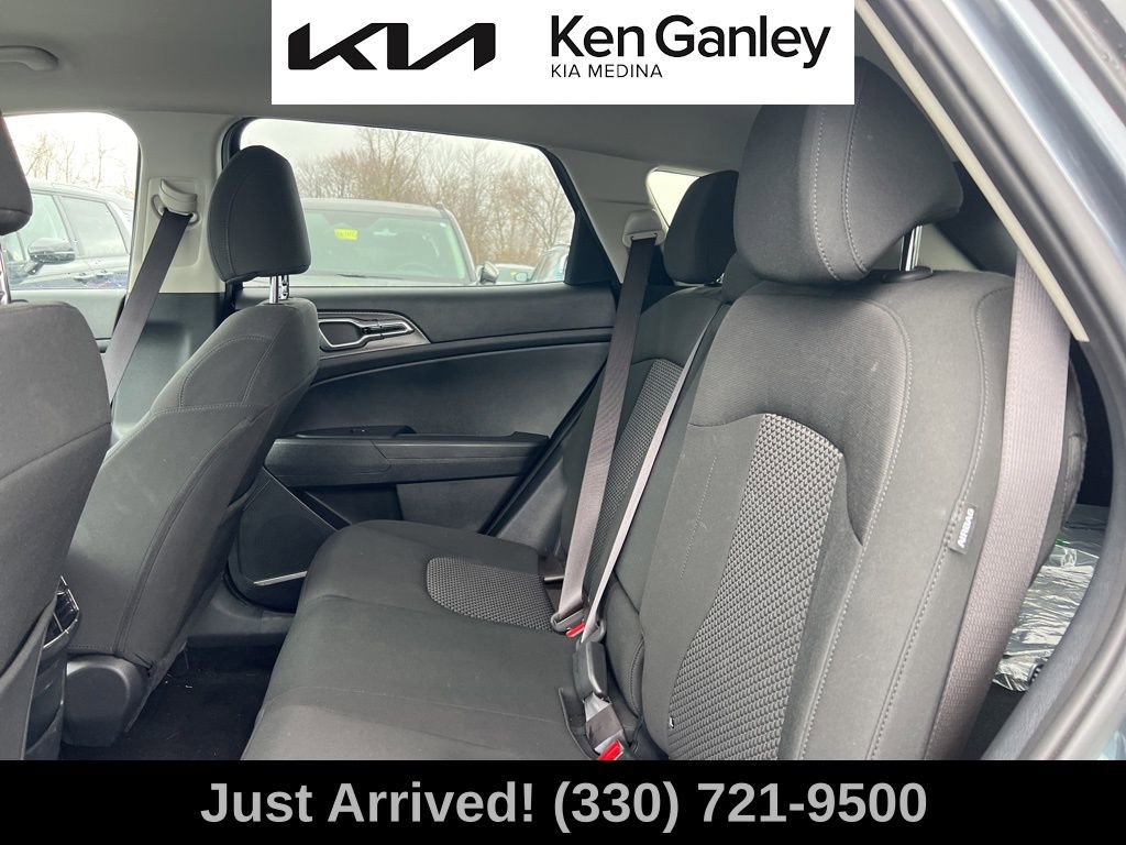 Certified 2025 Kia Sportage LX image 10