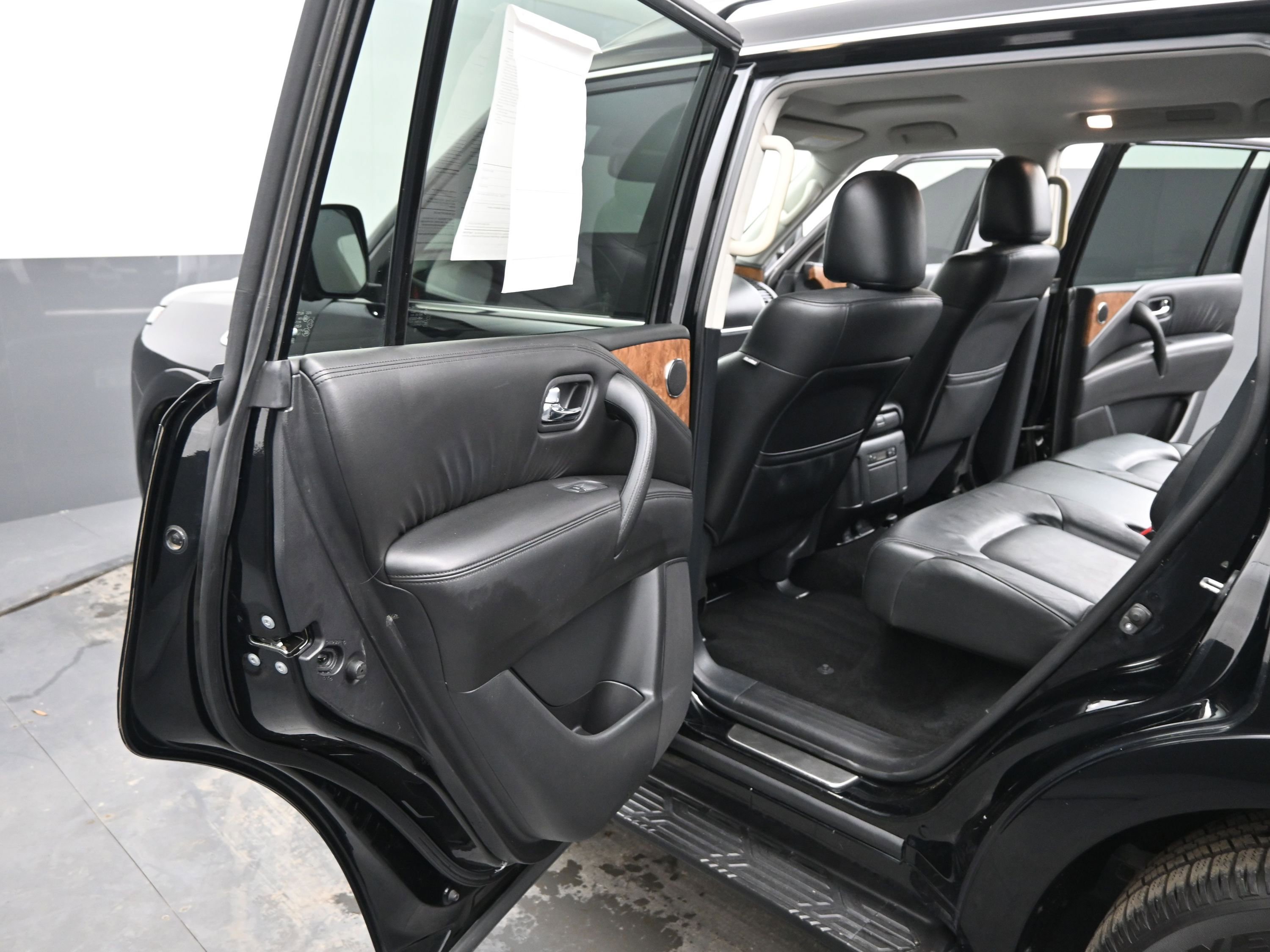 Used 2022 Nissan Armada SL image 13