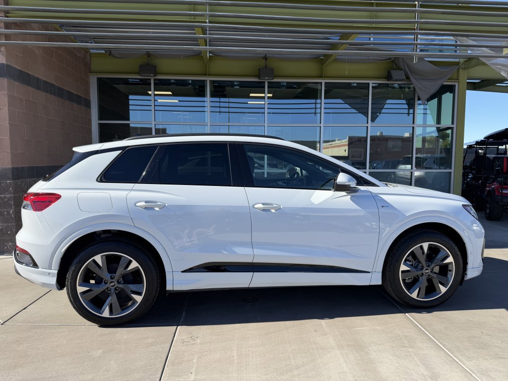 Used 2023 Audi Q4 e-tron Premium Plus w/ Premium Plus image 9