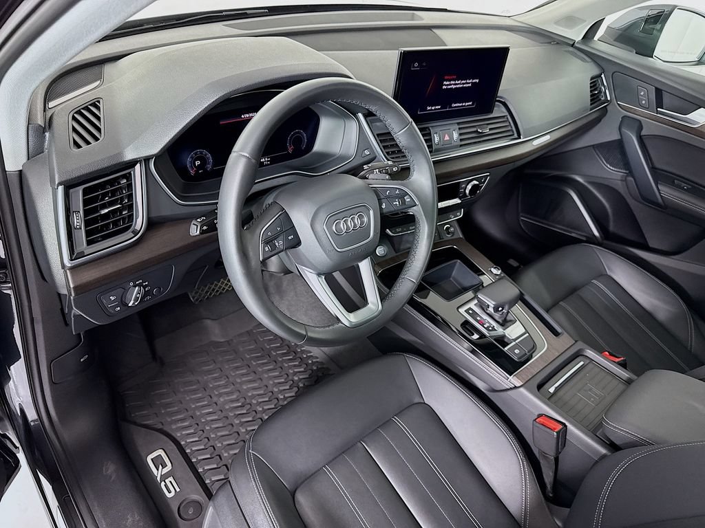 Certified 2021 Audi Q5 Premium AWD/4WD image 9