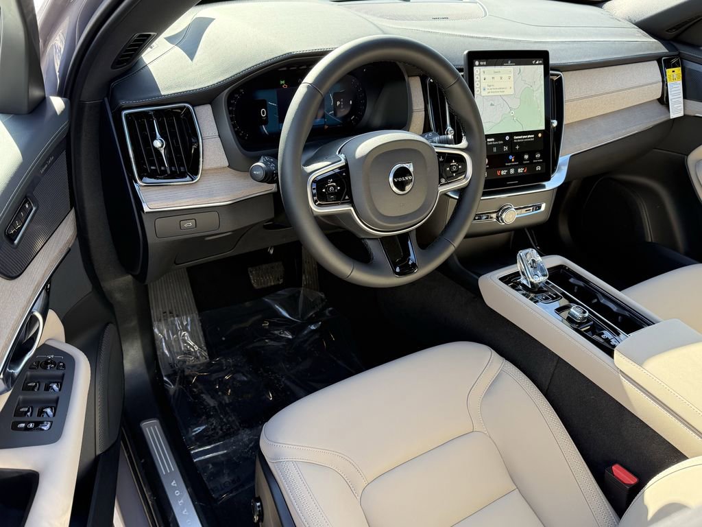 New 2026 Volvo XC90 B6 Plus w/ Protection Package Premier image 15