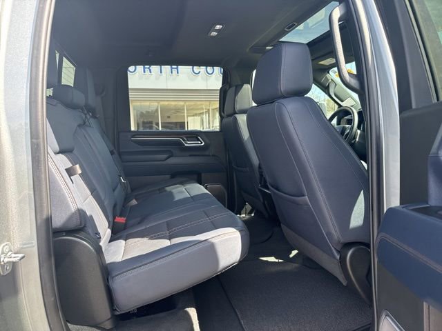 Used 2025 Chevrolet Silverado 3500 High Country w/ High Country Premium Package AWD/4WD image 27