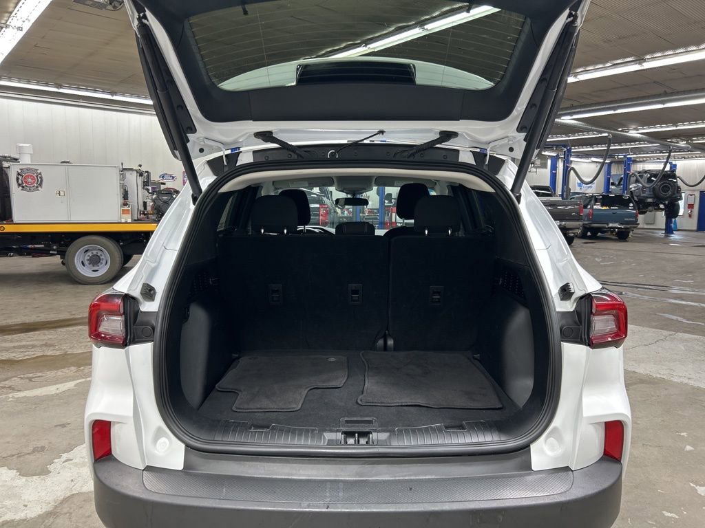 Certified 2024 Ford Escape Active AWD/4WD image 5