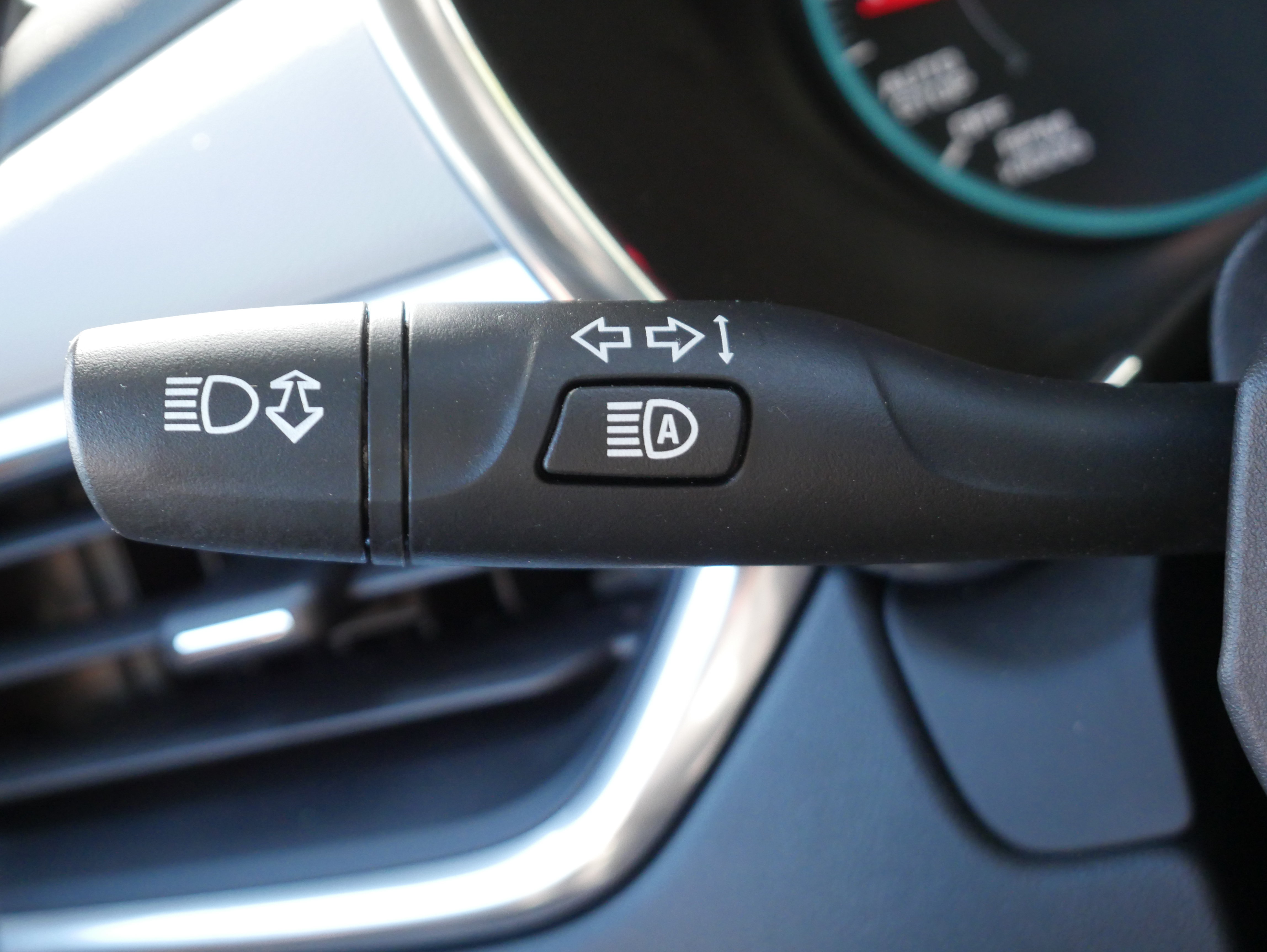 Used 2021 Chevrolet Equinox LS w/ LS Convenience Package AWD/4WD image 27