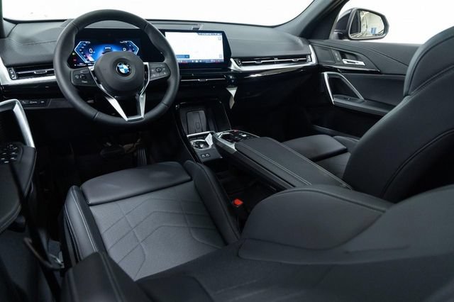Certified 2025 BMW X2 xDrive28i w/ Technology Package AWD/4WD image 19