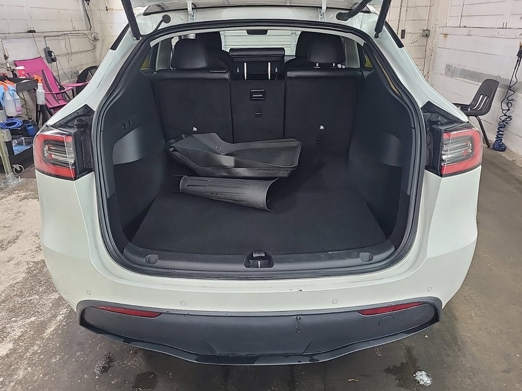 Used 2021 Tesla Model Y Long Range AWD/4WD image 6