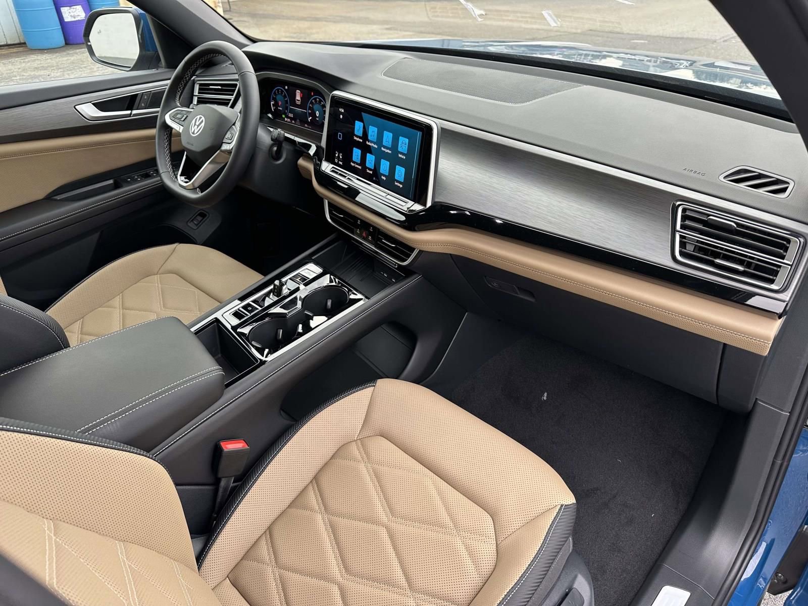 New 2026 Volkswagen Atlas Cross Sport SE image 12