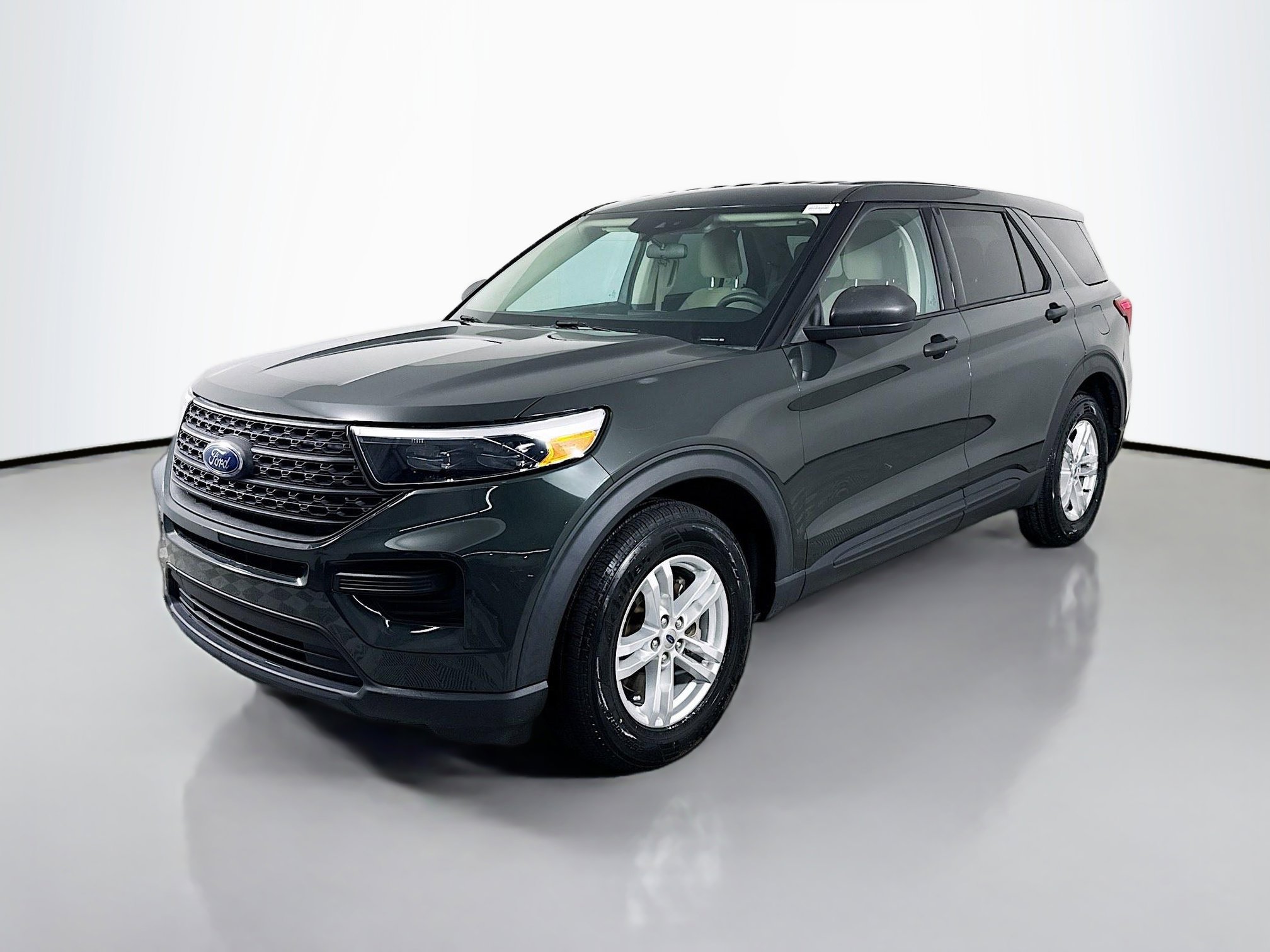 Used 2023 Ford Explorer Base image 4