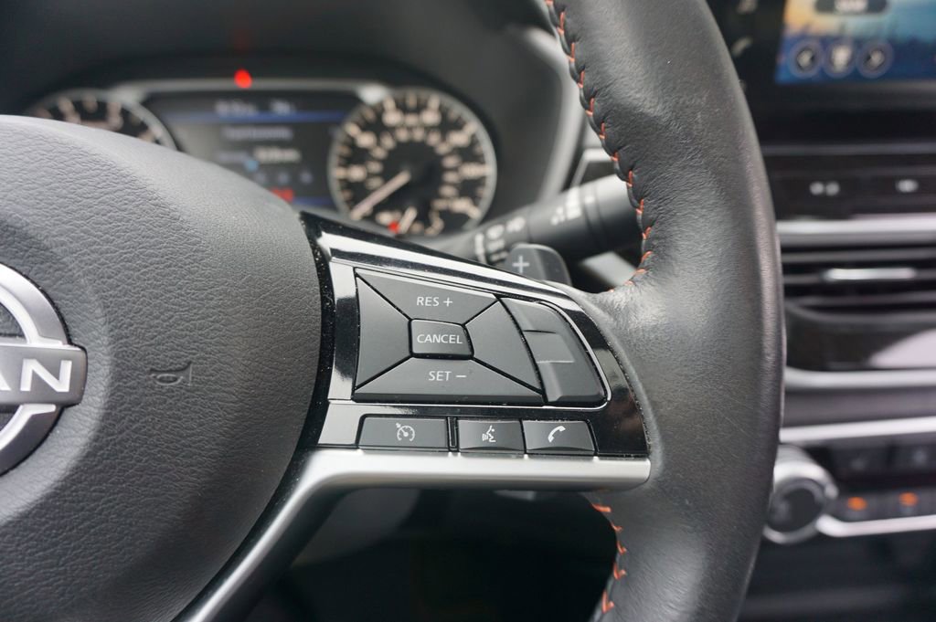 Used 2023 Nissan Altima 2.5 SR w/ SR Premium Package FWD image 9