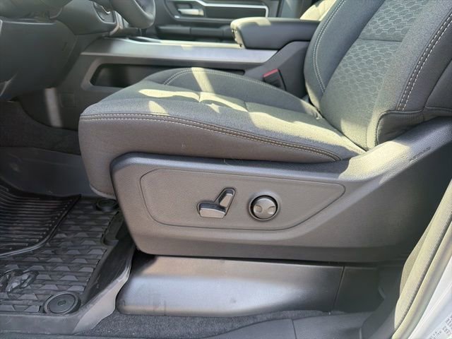 New 2026 RAM 1500 Big Horn AWD/4WD image 7