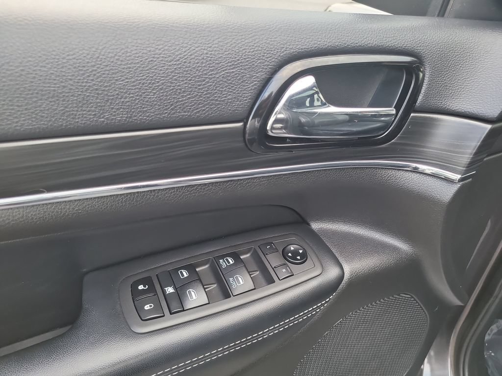 Certified 2021 Jeep Grand Cherokee Limited w/ Quick Order Package 28K 80th RWD image 18