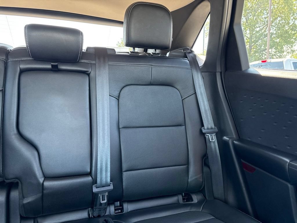 Used 2020 Ford Escape Titanium w/ Titanium Premium Package 2.0 AWD/4WD image 14