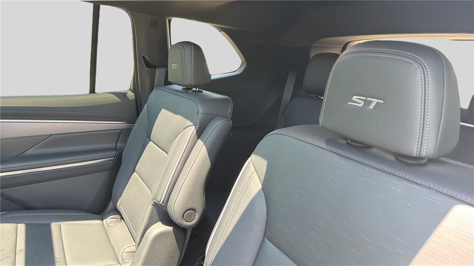 New 2026 Buick Enclave Sport Touring w/ Power Package AWD/4WD image 22