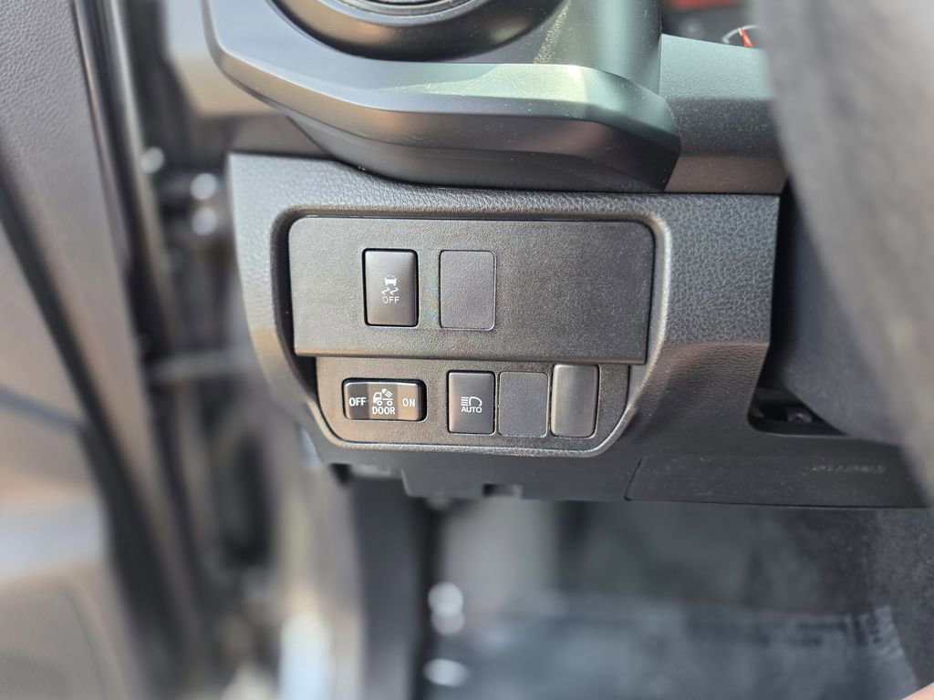 Used 2022 Toyota Tacoma SR image 35