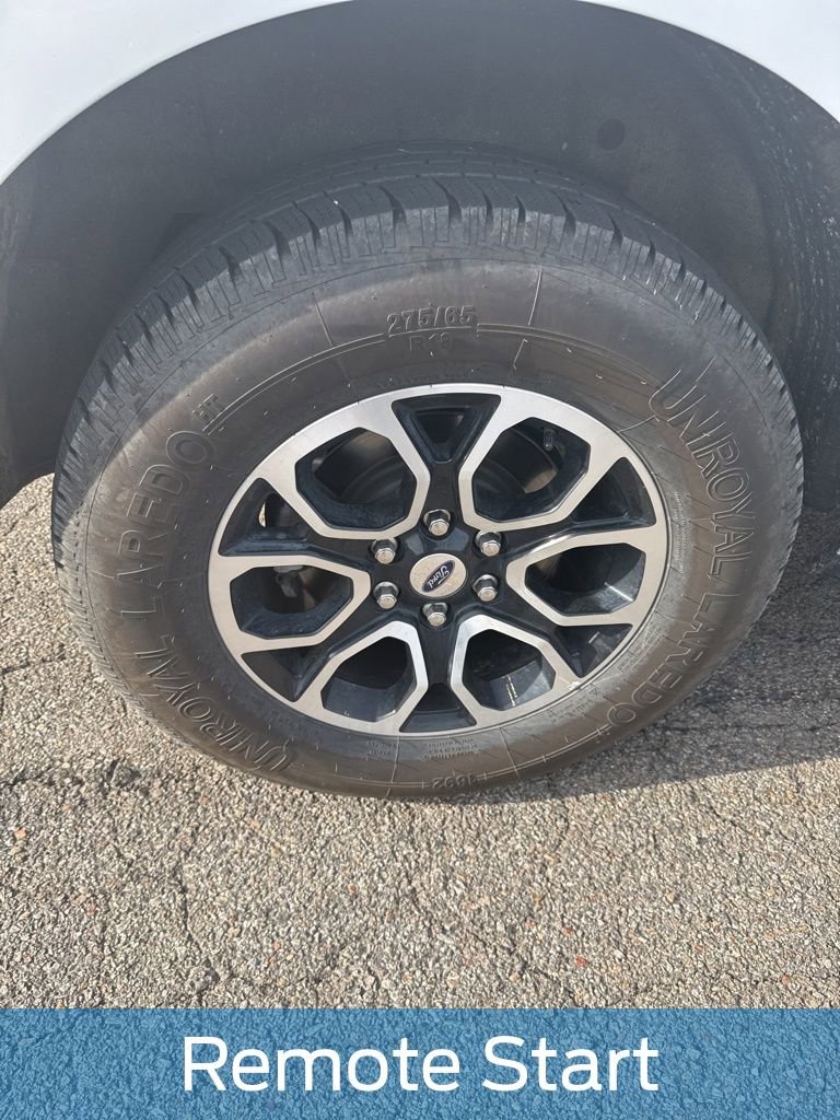 Used 2023 Ford Expedition Max XLT image 14