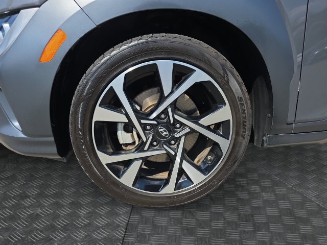 Used 2023 Hyundai Kona Limited FWD image 37