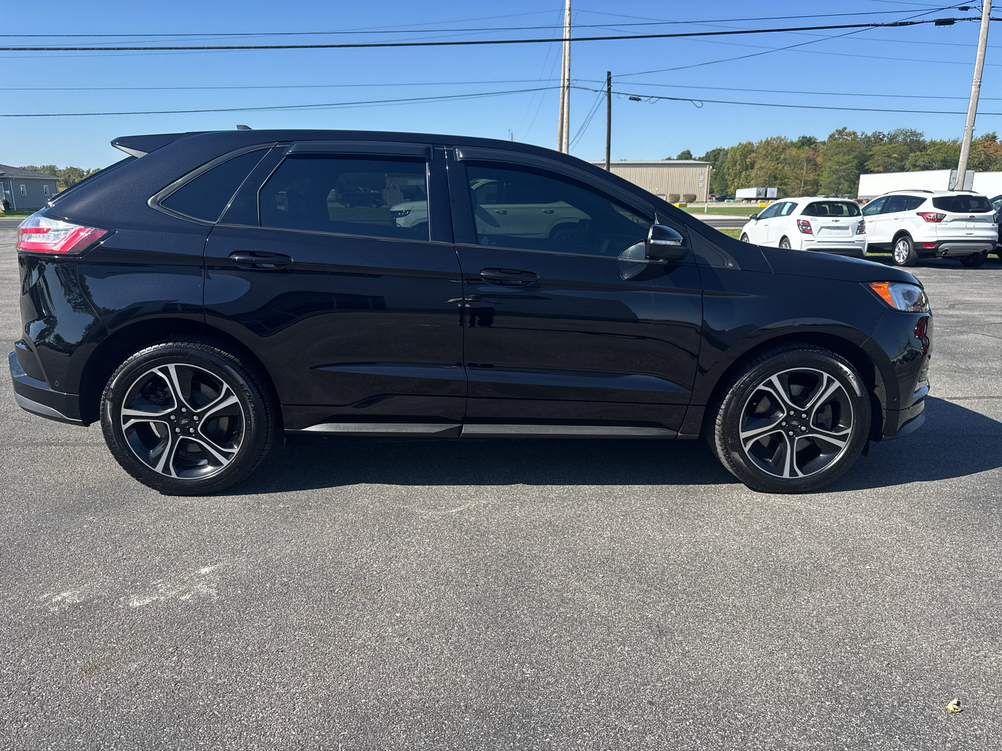 Used 2022 Ford Edge ST w/ Equipment Group 401A AWD/4WD image 2