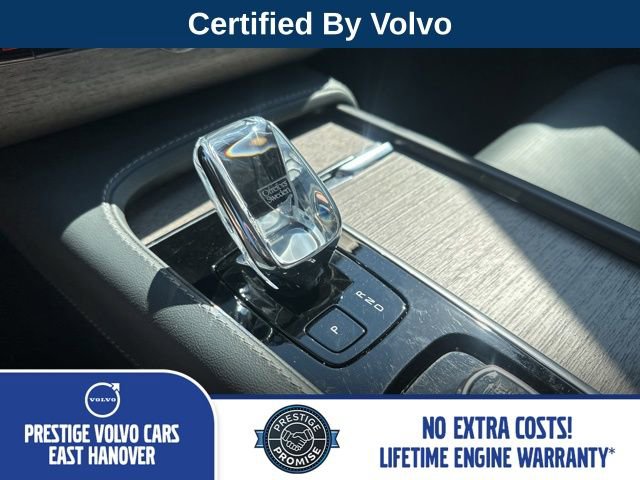 Certified 2024 Volvo XC90 B6 Ultimate w/ Protection Package Premier image 21