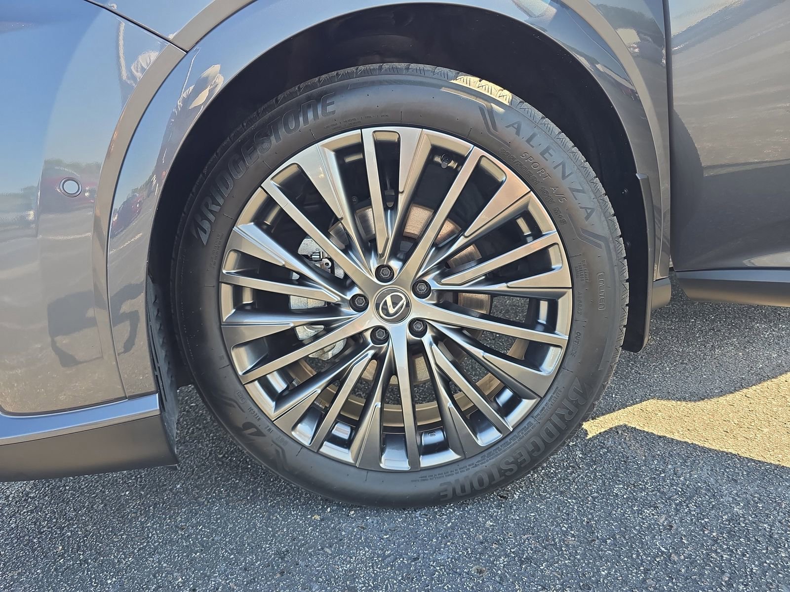 Used 2024 Lexus RX 350 AWD w/ Convenience Package image 29