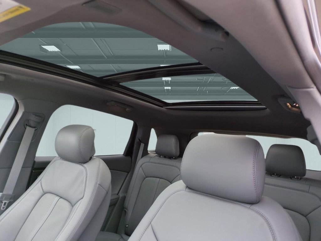 Certified 2023 Lincoln Nautilus Reserve w/ Equipment Group 201A image 13