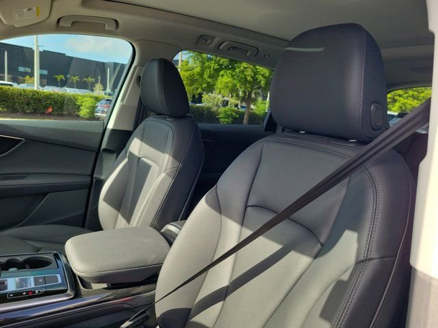 Used 2024 Audi Q7 2.0T Premium Plus image 16