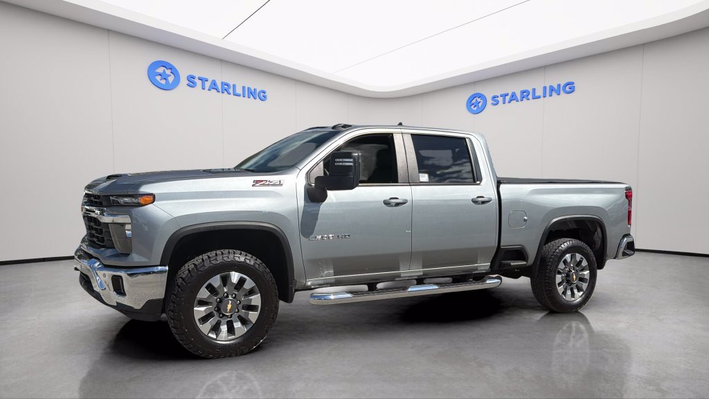 Used 2025 Chevrolet Silverado 2500 LT w/ All Star Edition AWD/4WD image 3