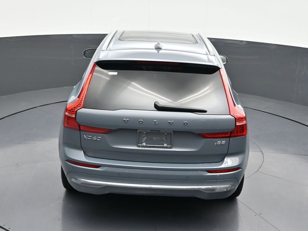 Used 2022 Volvo XC60 B5 Inscription image 19
