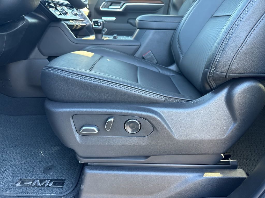 New 2026 GMC Sierra 1500 Denali w/ Denali Reserve Package image 18