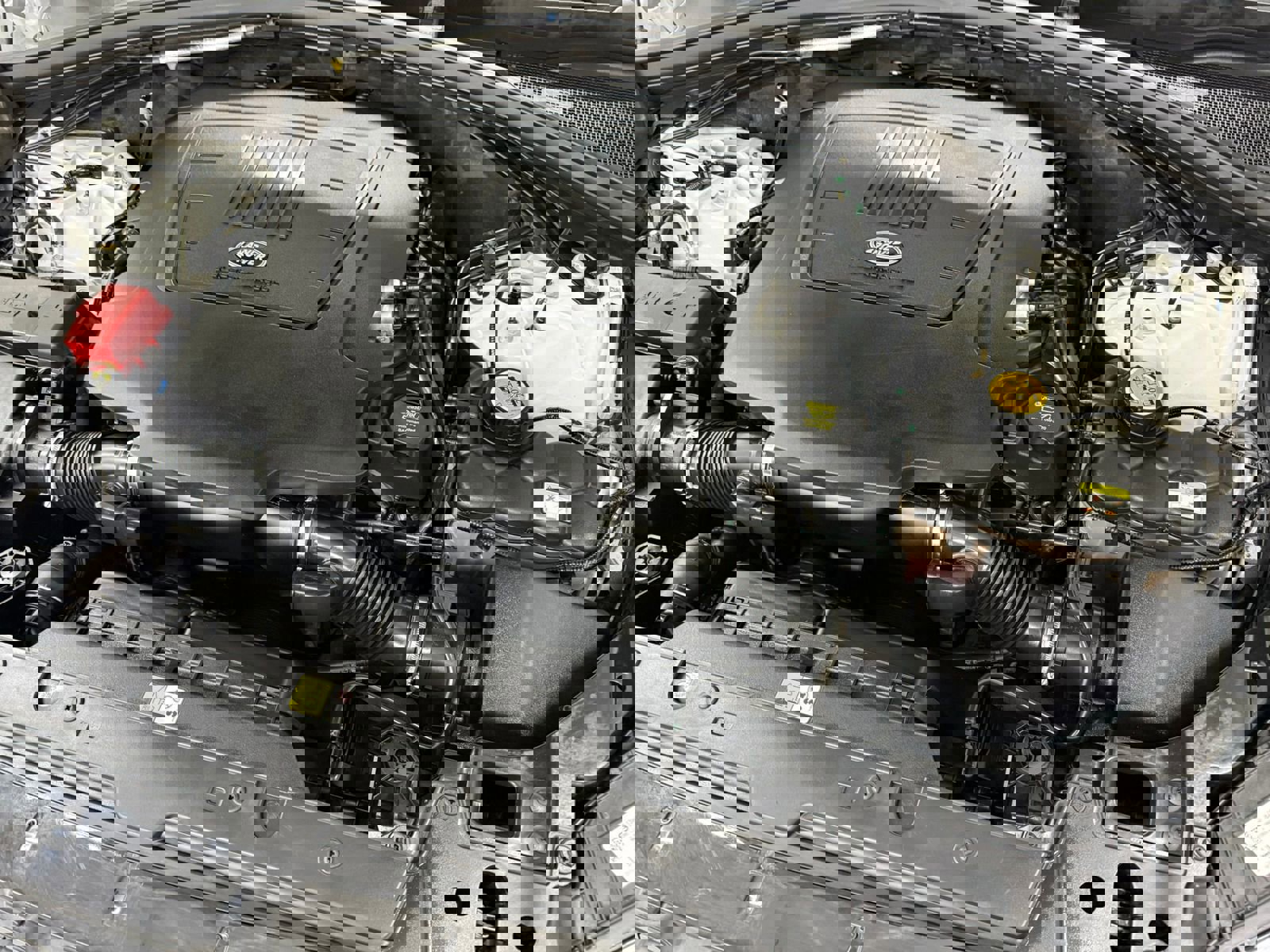 Used 2019 Land Rover Range Rover Velar R-Dynamic HSE image 51