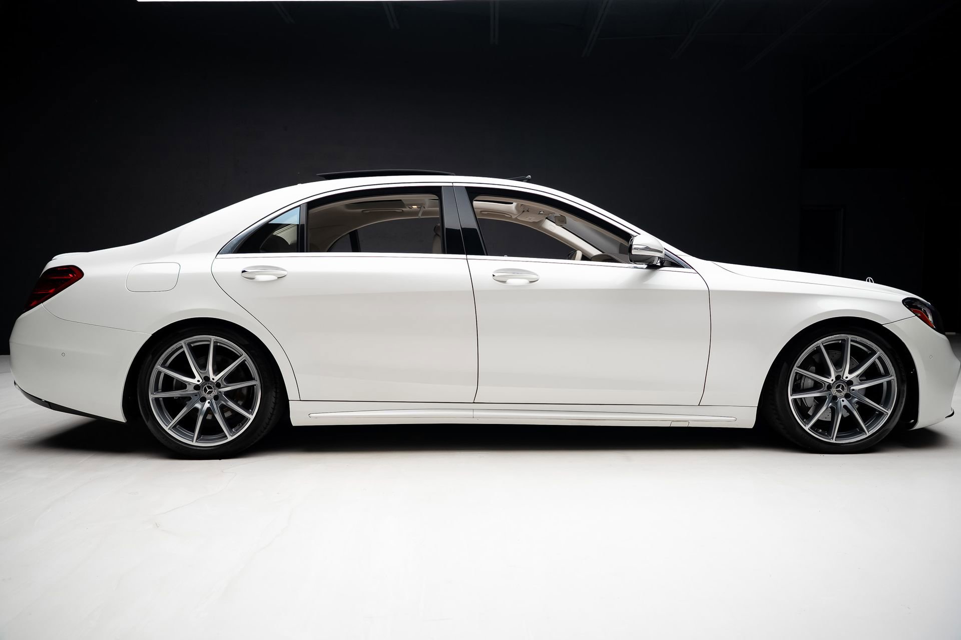 Used 2020 Mercedes-Benz S 450 Sedan image 35