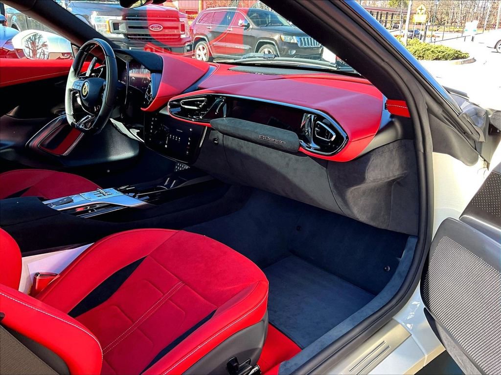 Used 2026 Ferrari 12Cilindri image 11
