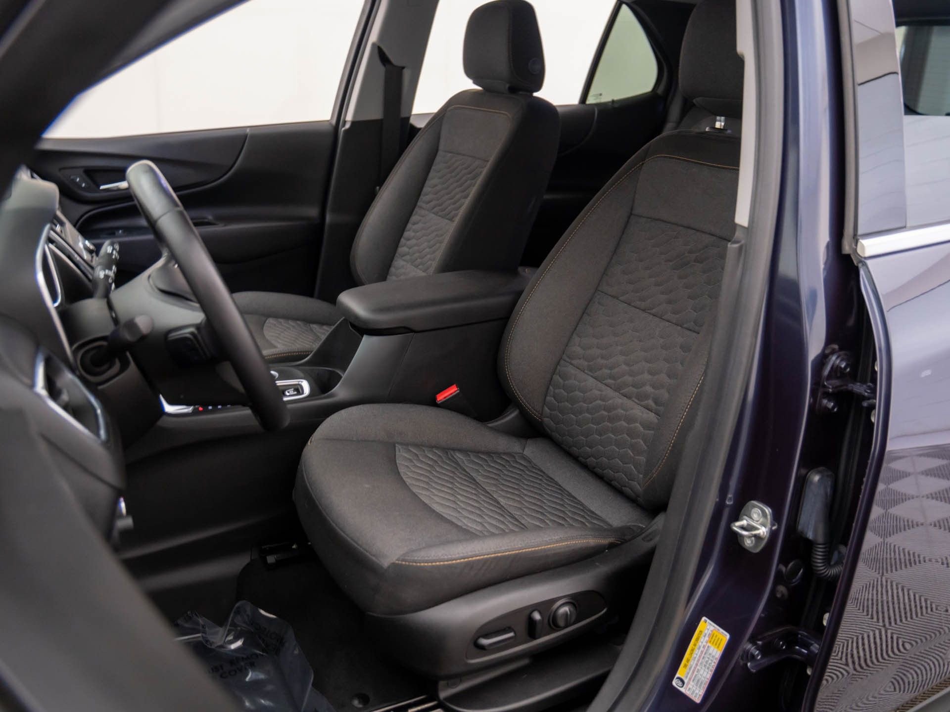 Used 2019 Chevrolet Equinox LT image 14