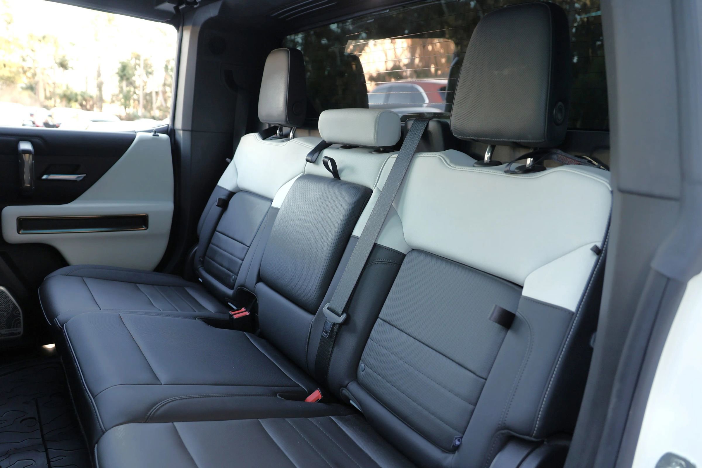 Used 2022 GMC Hummer EV Edition 1 w/ LPO, Illumination Package AWD/4WD image 3