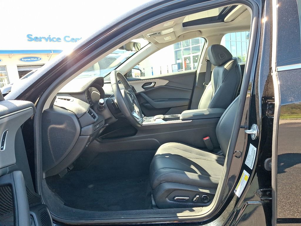 Used 2023 Acura TLX FWD image 14