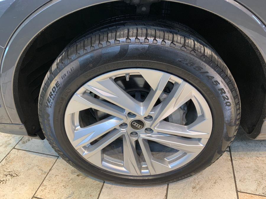 Used 2022 Audi Q7 3.0T Premium Plus w/ Premium Plus Package AWD/4WD image 14