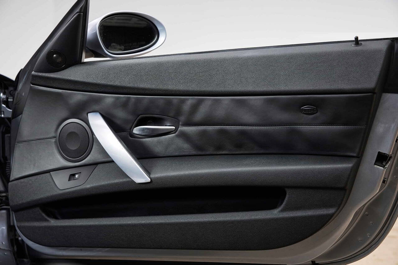 Used 2006 BMW M Roadster Base 2dr Convertible image 64