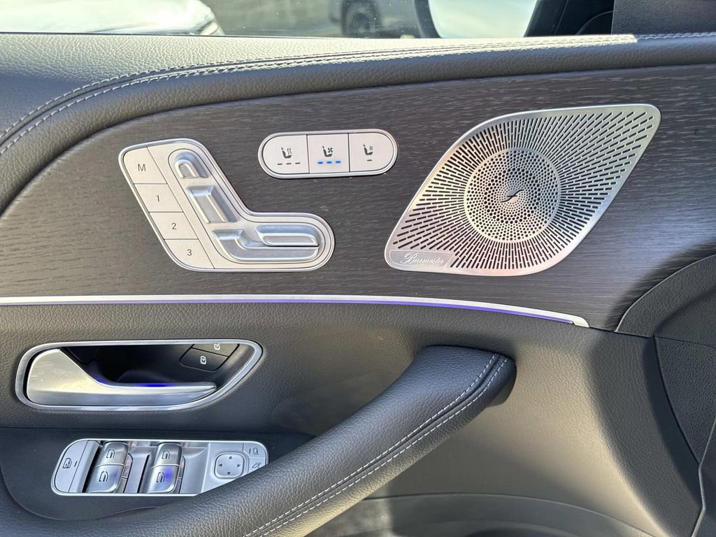 Used 2025 Mercedes-Benz GLE 450e 4MATIC image 14